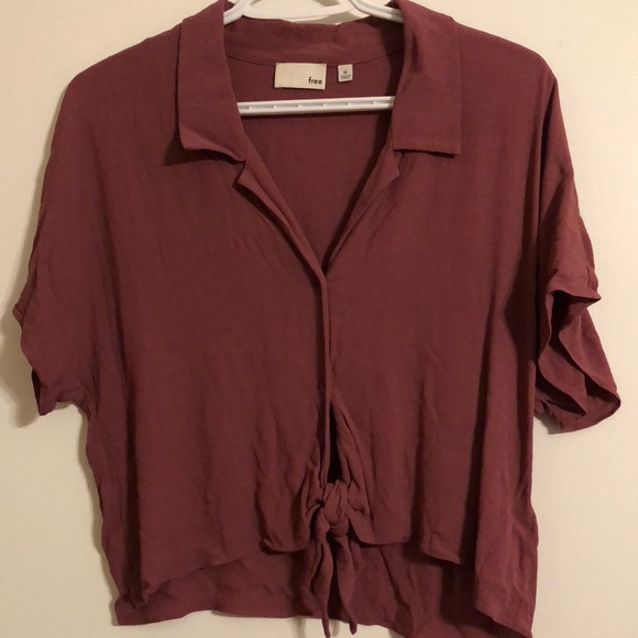 Aritzia Tops - Cropped Wilfred Free Top